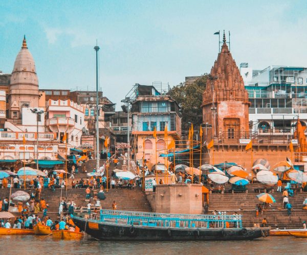 Assi-Ghat-–-A-Sacred-Blend-of-Peace-Devotion-Scenic-Beauty